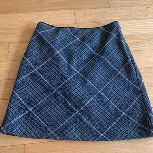 Abercrombie & Fitch plaid wool mini skirt. Size S.